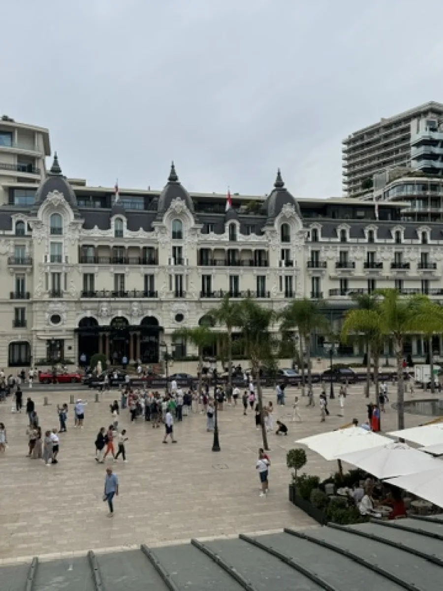 Place du Casino mit dem Hôtel de Paris Monte-Carlo