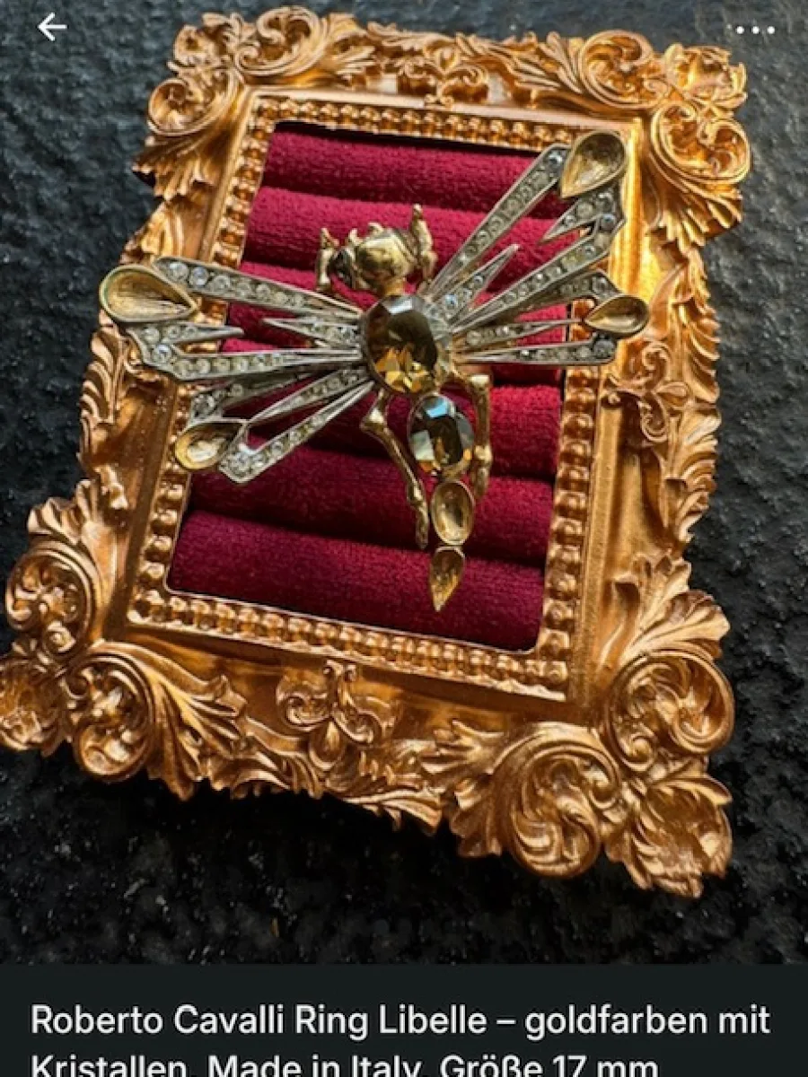 Goldfarbener Roberto-Cavalli-Ring in Libellenform mit Kristallen