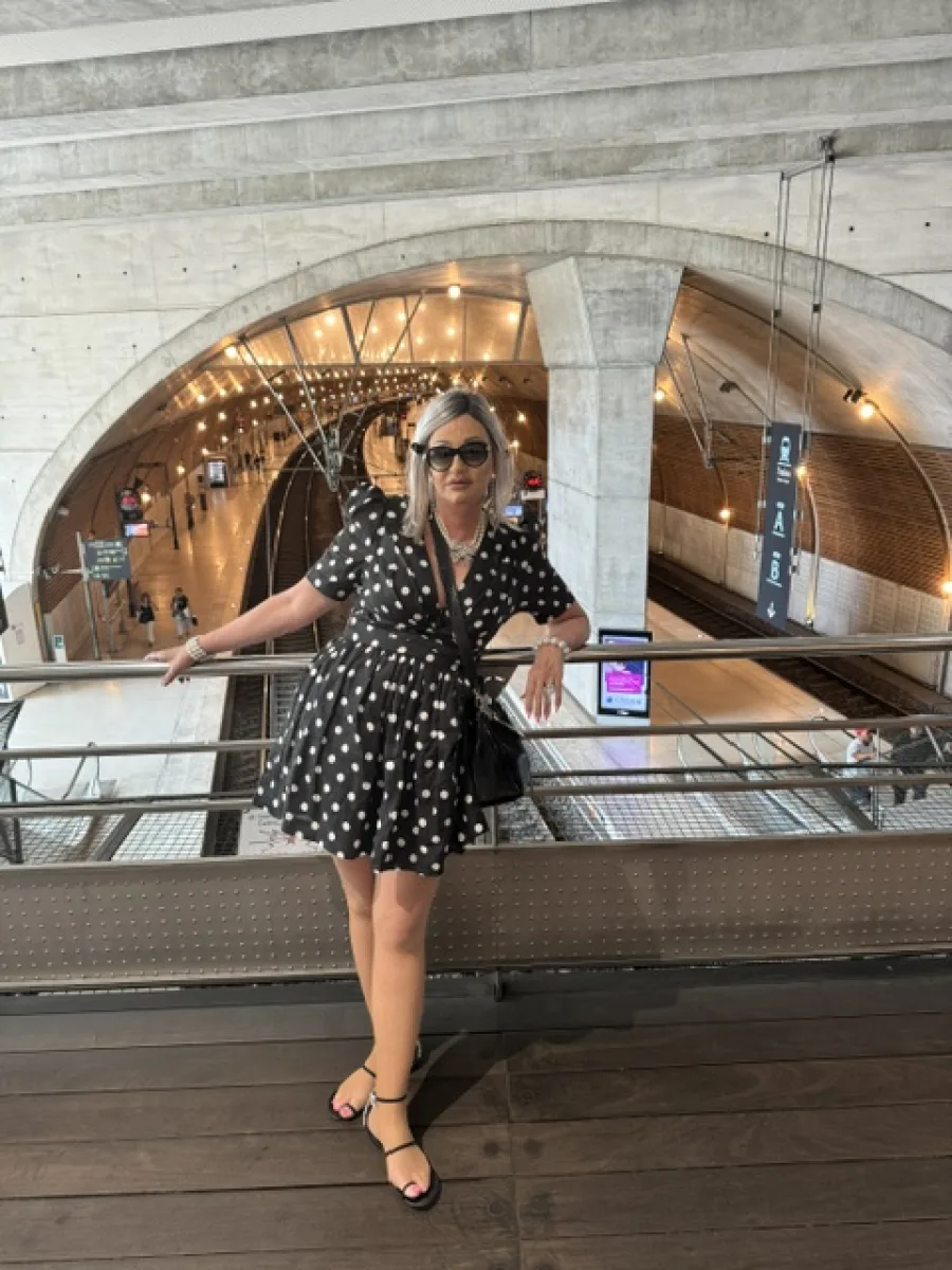 Michaela in der Elisabetta-Franchi-Boutique in Monaco