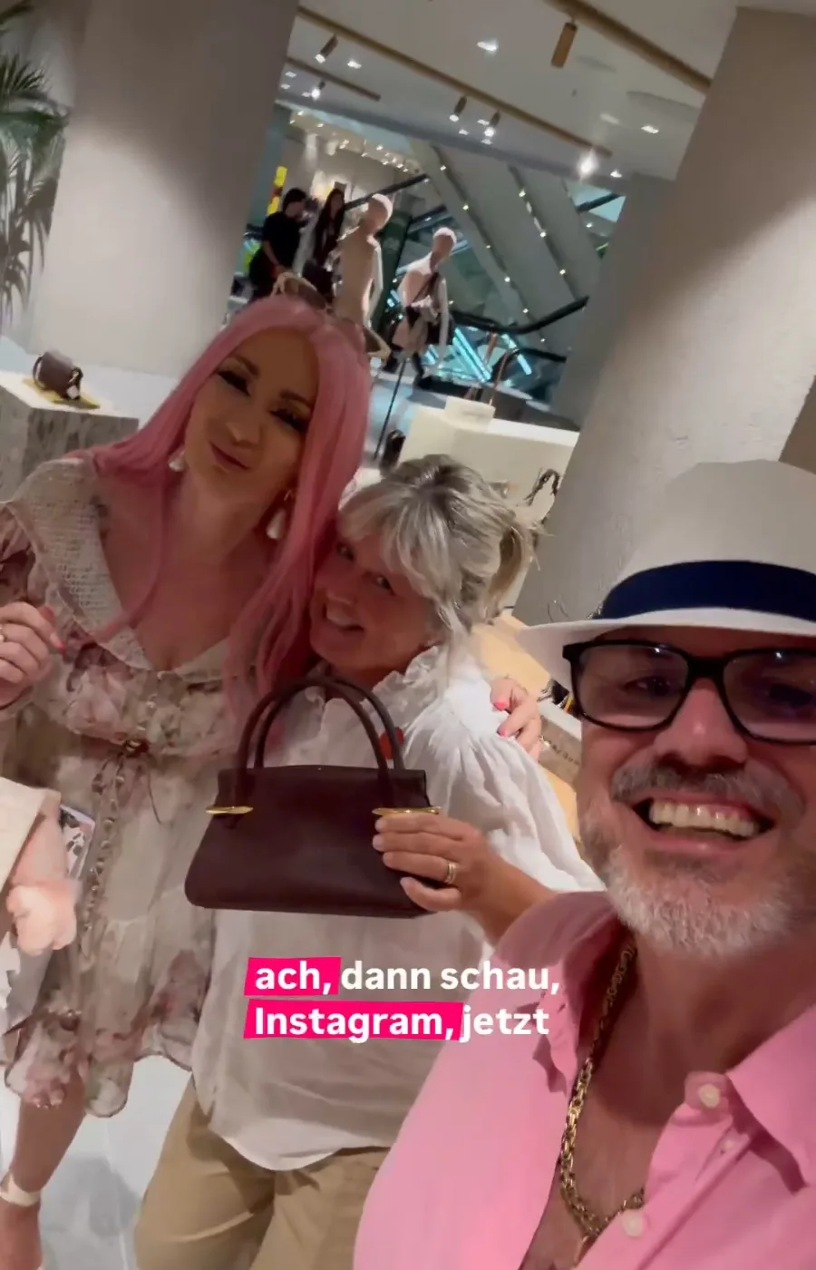 Vorschaubild zum Video „Diese Tasche musste einfach mit“