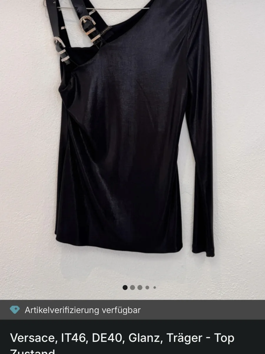 Schwarzes asymmetrisches Versace-Top mit einem Träger